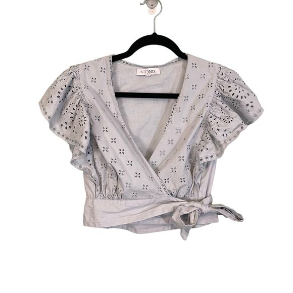 Intermix Wrap Crop Top Size 4 Blue Surplice Eyelet Ruffle Boho Feminine Romantic - Picture 2 of 12